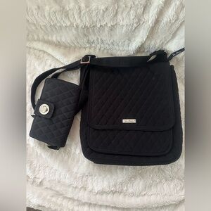 Vera Bradley Black Quilted Go Wild Lining Bag messenger & MatchTurn Lock Wallet